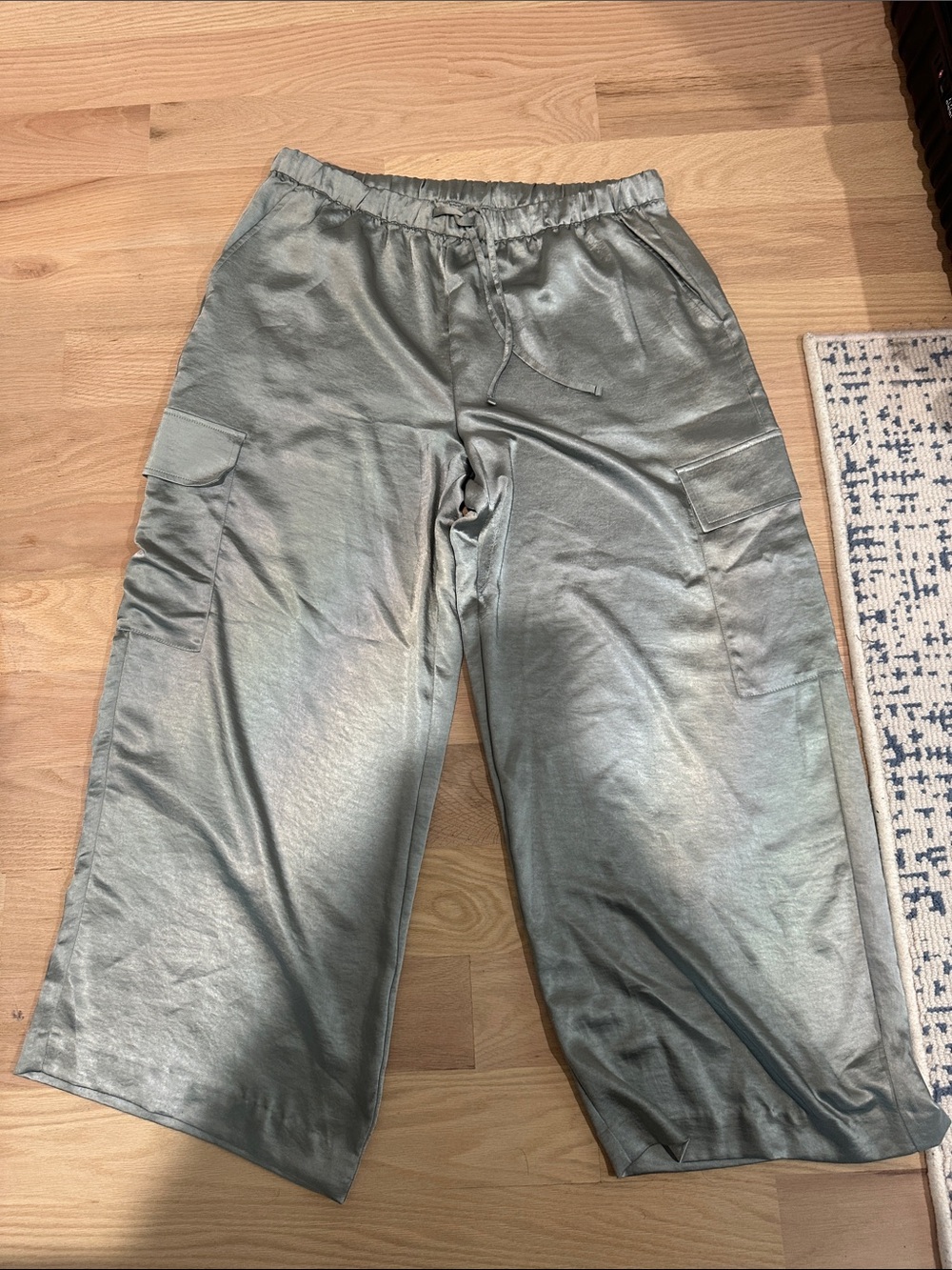 GAP Wide Leg Cargo Pants in Metallic Sage Green